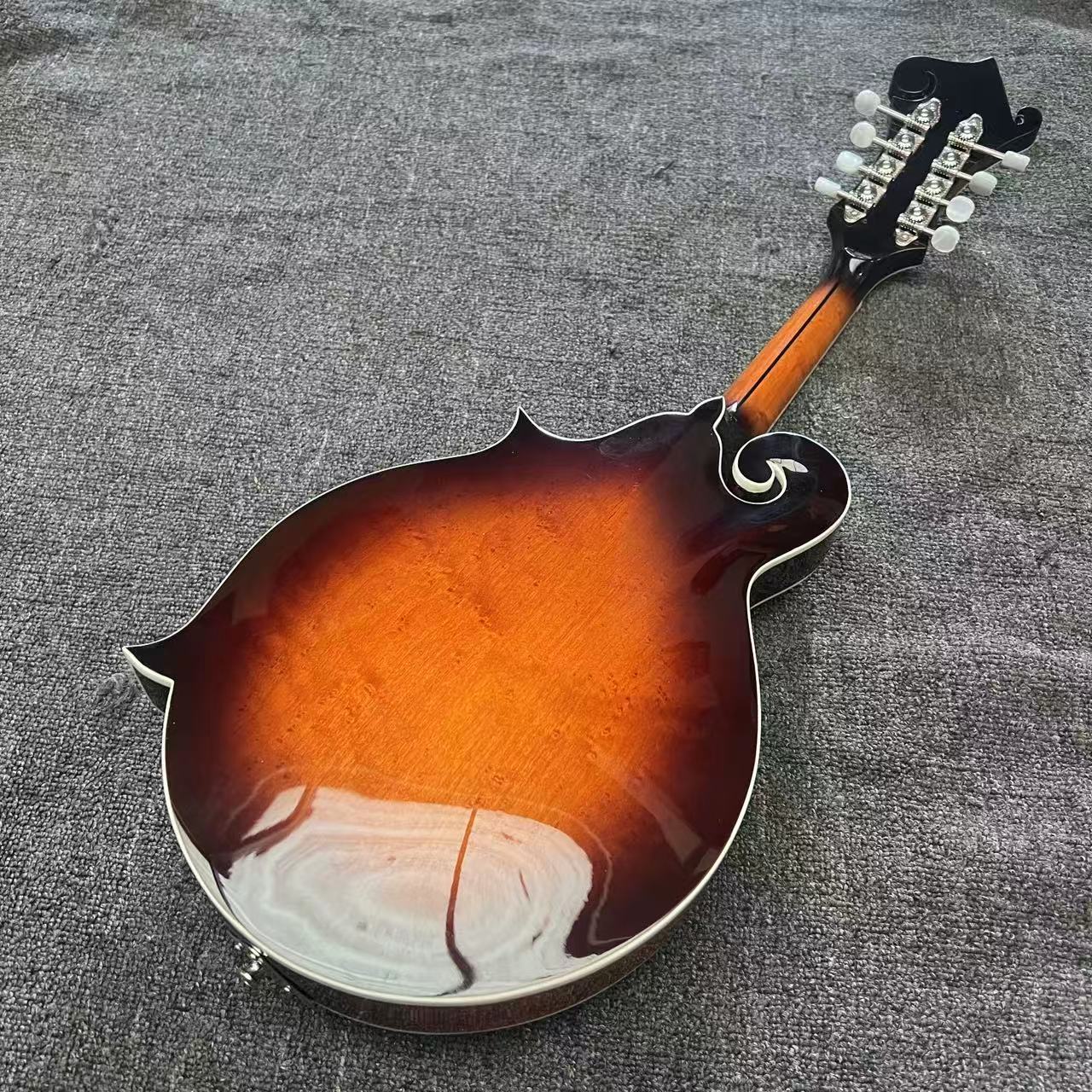 Mandoline de style F sculptée  - Mandolin A Style avis et prix